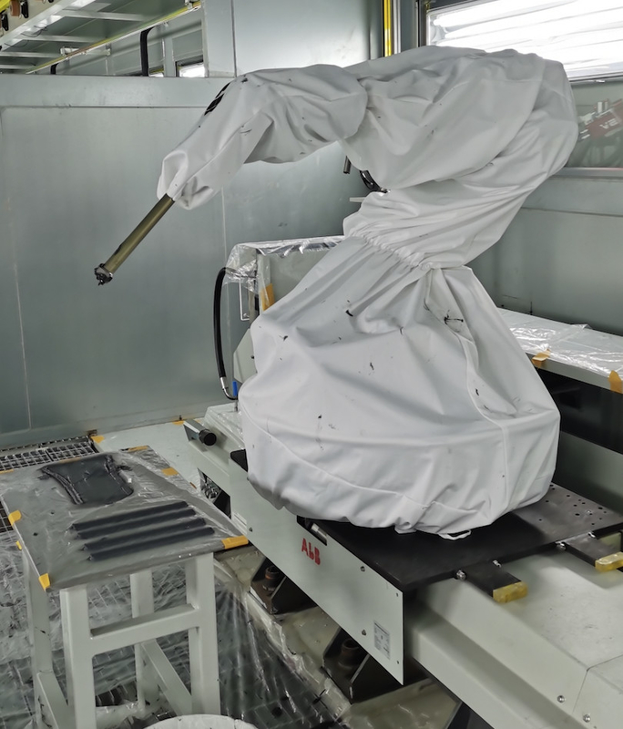 ABB-de Beschermingskleding van de Robotdekking Vuurvast in de Automobiele Workshop van de Fabrieksverf