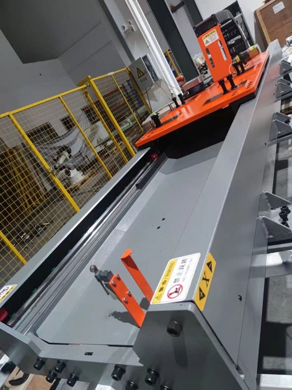 De grote Op zwaar werk berekende Robotsporen leiden Sporen in Mechanische Verwerking Eenvoudige Snelle Abb Irbt