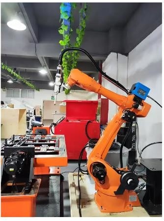 2000W automatisch van de het Lassenrobot van de Vezellaser Systeem 6 de Solderende Machine van de Aslaser voor Metaalaluminium