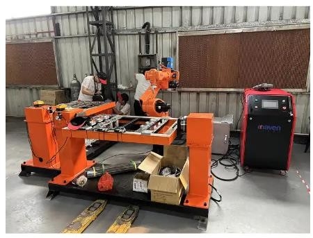 2000W automatisch van de het Lassenrobot van de Vezellaser Systeem 6 de Solderende Machine van de Aslaser voor Metaalaluminium