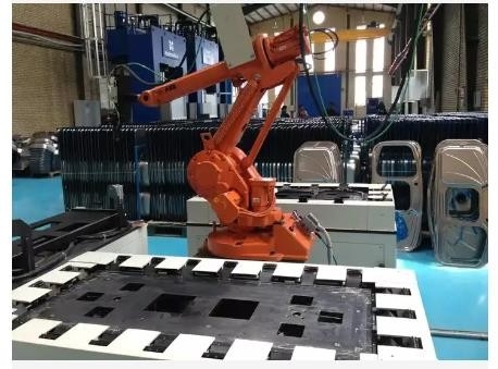 Van de het Lassenrobot van de vezellaser het Systeem ABB Kuka Fanuc 6 het Wapen van de Asrobot   Diepte 0.046mm