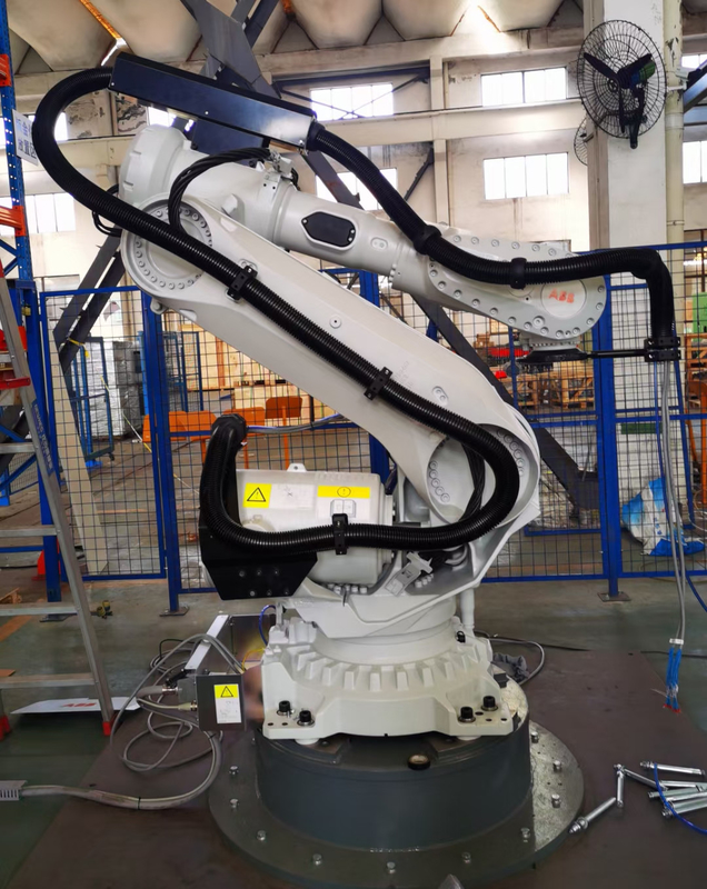 Robot Dress Pack van toepassing op KUKA/YASKAWA in cosmetica en Spot Welding Workshop