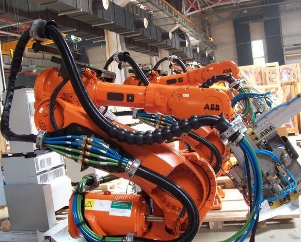 Technische ondersteuning Drukbestendige robotkleding voor HYUNDA / ABB / FANUC / KUKA